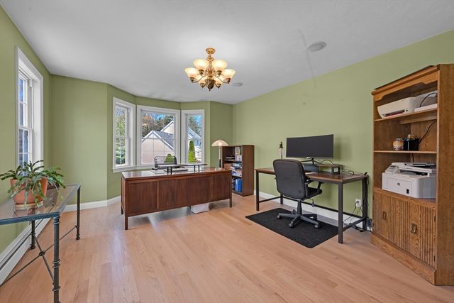 93 Haggerty Rd, Charlton, MA 01507