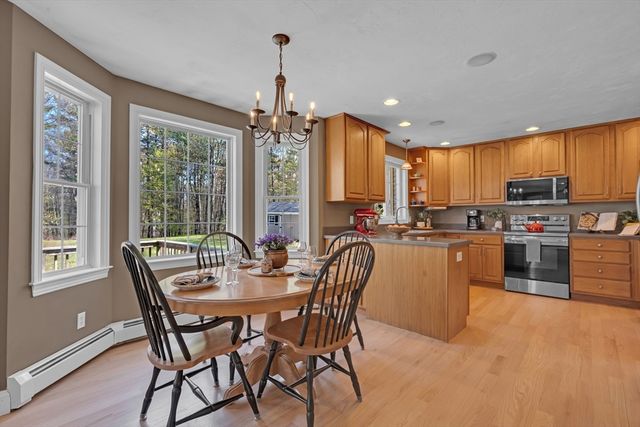93 Haggerty Rd, Charlton, MA 01507