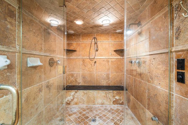 16 Via Lago, Boynton Beach, FL 33435