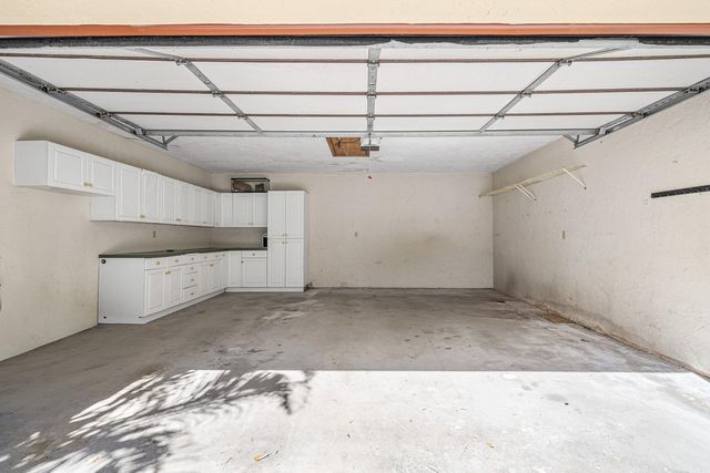 16 Via Lago, Boynton Beach, FL 33435