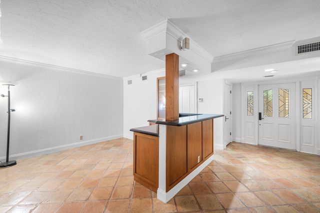 16 Via Lago, Boynton Beach, FL 33435