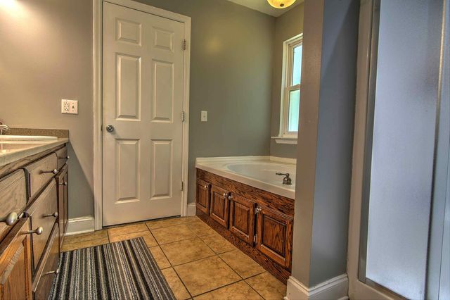 2800 Back Valley Road, Trenton, GA 30752