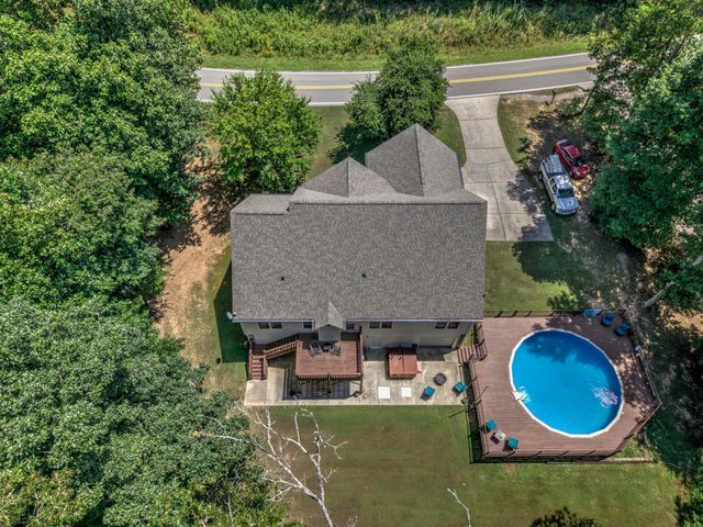 2800 Back Valley Road, Trenton, GA 30752