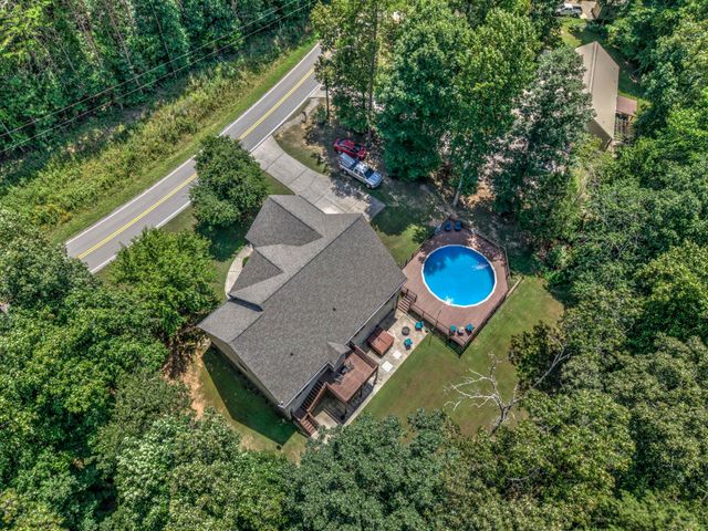 2800 Back Valley Road, Trenton, GA 30752