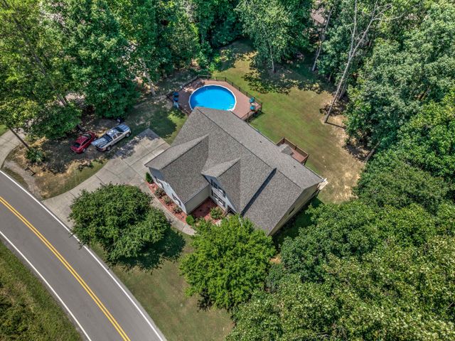 2800 Back Valley Road, Trenton, GA 30752