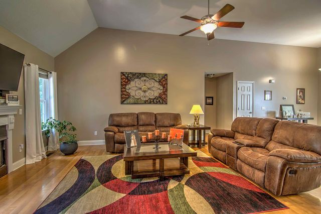 2800 Back Valley Road, Trenton, GA 30752