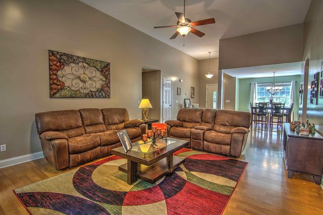 2800 Back Valley Road, Trenton, GA 30752