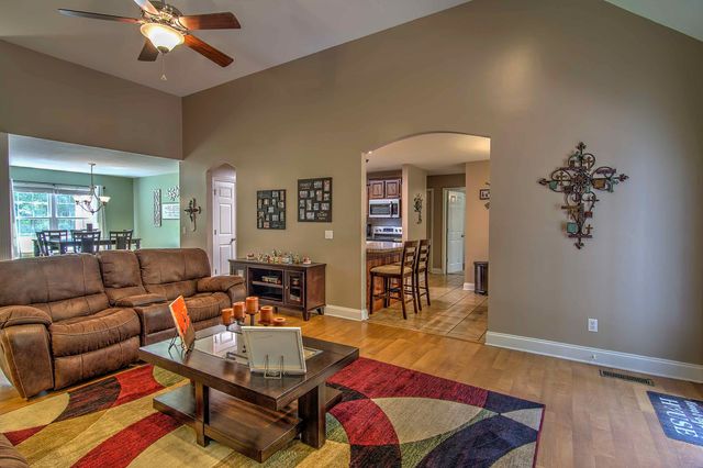2800 Back Valley Road, Trenton, GA 30752
