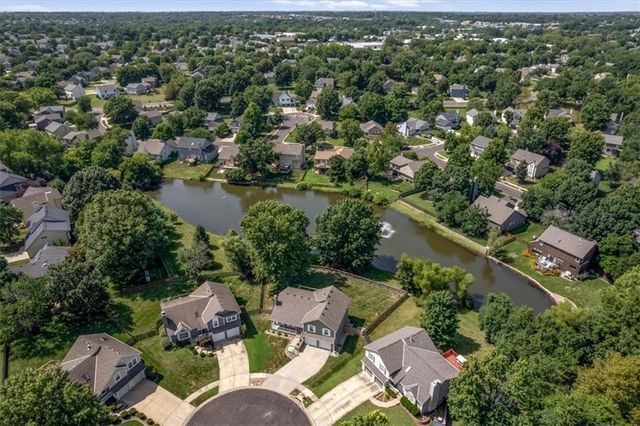 6144 W 157th Terrace, Overland Park, KS 66223