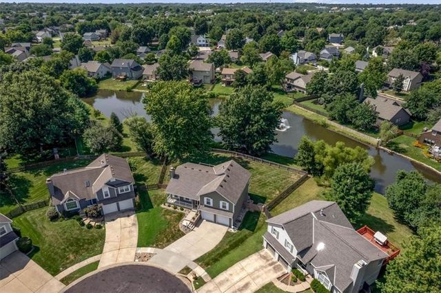 6144 W 157th Terrace, Overland Park, KS 66223
