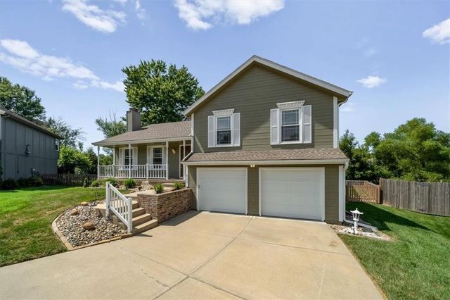 6144 W 157th Terrace, Overland Park, KS 66223