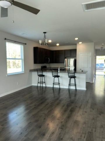 1217 Warrens Way, Manning, SC 29102