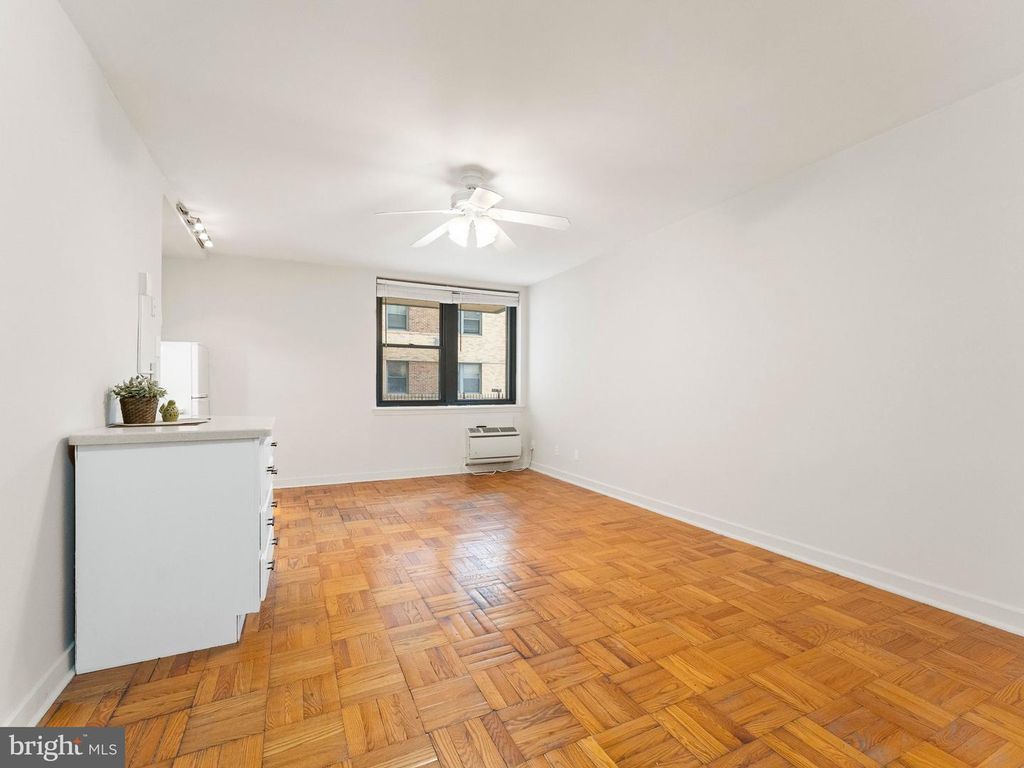 2601-00 PENNSYLVANIA AVE #127, PHILADELPHIA, PA 19130 — photo 3