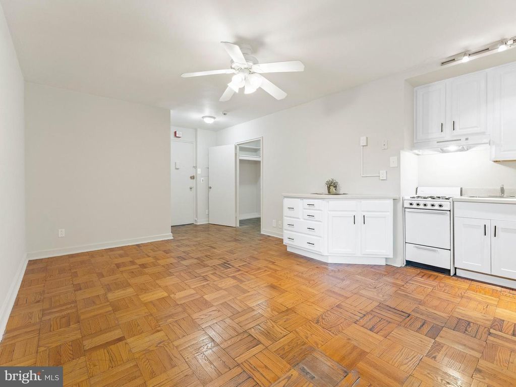 2601-00 PENNSYLVANIA AVE #127, PHILADELPHIA, PA 19130 — photo 5