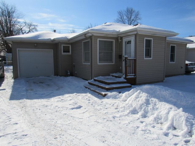 523 Ward Street, Marine City, MI 48039