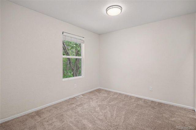 8090 S Kittredge Court, Englewood, CO 80112