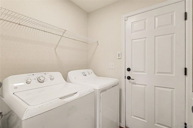 8090 S Kittredge Court, Englewood, CO 80112