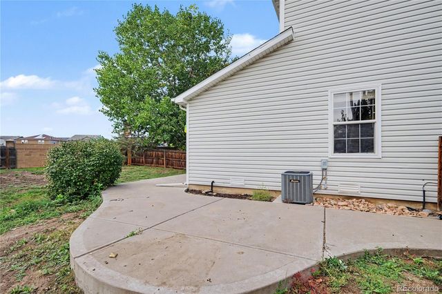 8090 S Kittredge Court, Englewood, CO 80112