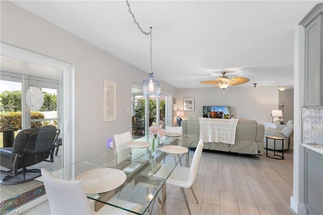 105 Jamaica DR, Naples, FL 34113