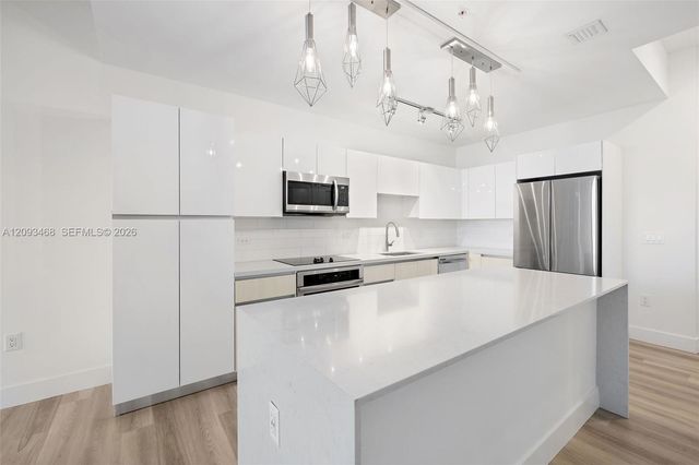 101 Diplomat Parkway 1104, Hallandale Beach, FL 33009