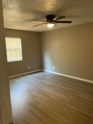 9451 Gonzales Drive, Dallas, TX 75227
