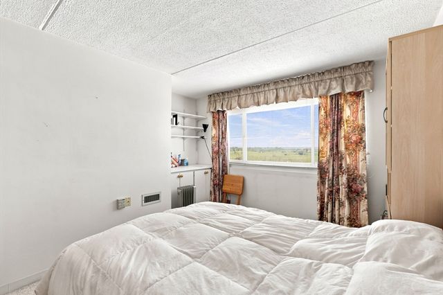 100 Cove Way 902, Quincy, MA 02169