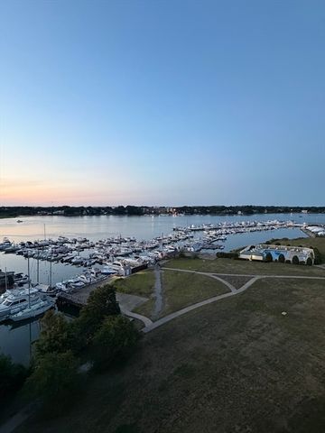 100 Cove Way 902, Quincy, MA 02169