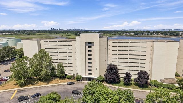 100 Cove Way 902, Quincy, MA 02169