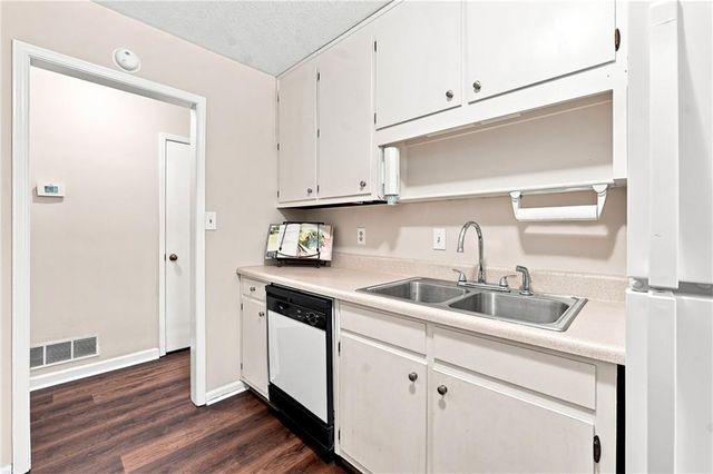 3784 Butterfield Drive NW, Kennesaw, GA 30152