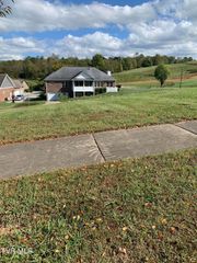 302 Harbor Approach, Johnson City, TN 37601