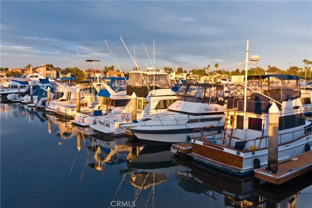 118 18th Street, Huntington Beach, CA 92648