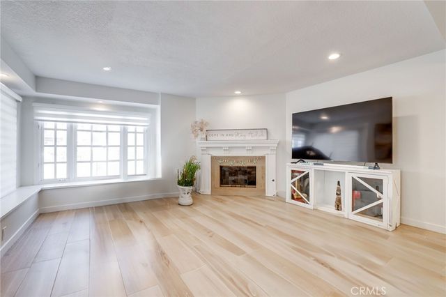 118 18th Street, Huntington Beach, CA 92648