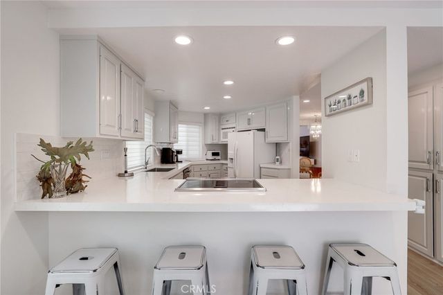 118 18th Street, Huntington Beach, CA 92648