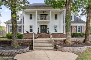 5105 S Forest Hill Road, S, Olive Branch, MS 38654