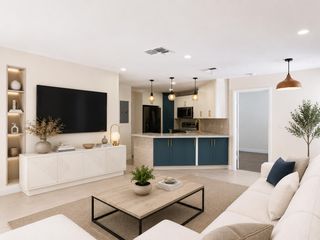 825 DOGWOOD Drive B, Delray Beach, FL 33483