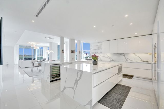 920 Intracoastal Drive 503, Fort Lauderdale, FL 33304