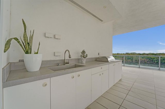 920 Intracoastal Drive 503, Fort Lauderdale, FL 33304