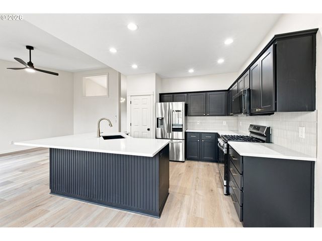 14121 Sw TEWKESBURY Dr, Portland, OR 97224
