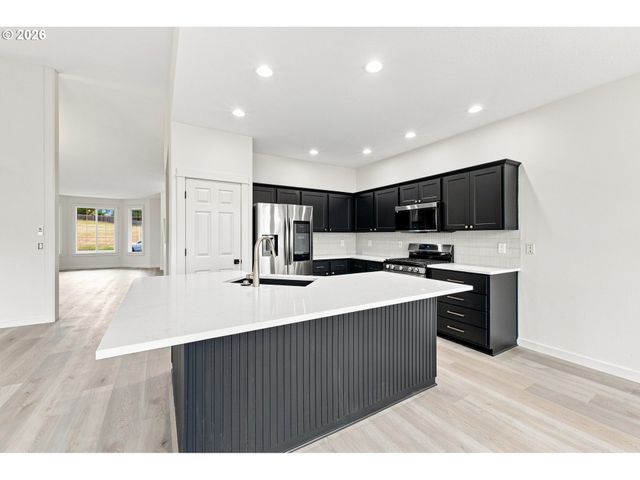 14121 Sw TEWKESBURY Dr, Portland, OR 97224