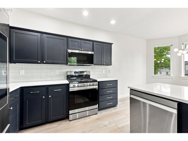 14121 Sw TEWKESBURY Dr, Portland, OR 97224
