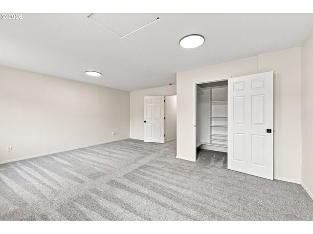 14121 Sw TEWKESBURY Dr, Portland, OR 97224