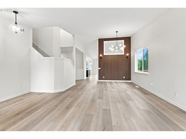 14121 Sw TEWKESBURY Dr, Portland, OR 97224