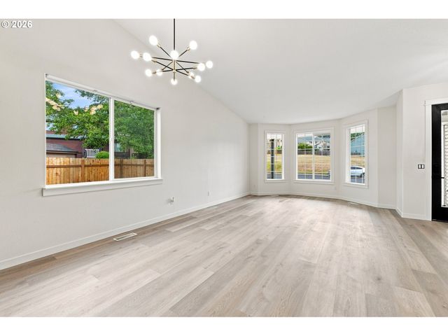 14121 Sw TEWKESBURY Dr, Portland, OR 97224