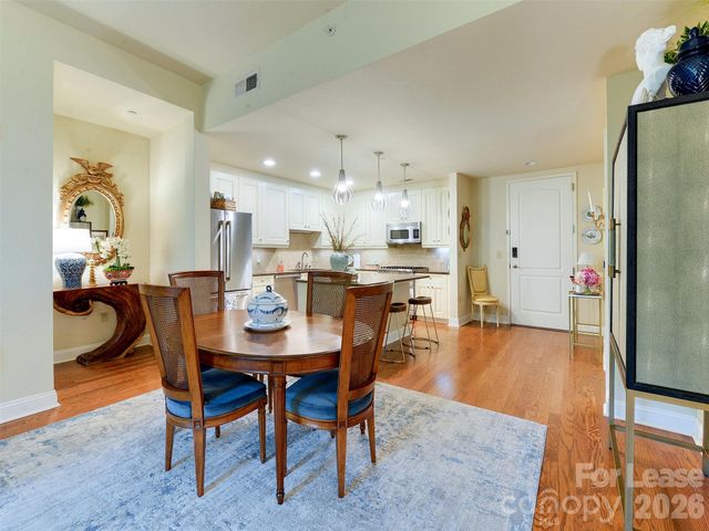 701 Royal Court 306, Charlotte, NC 28202