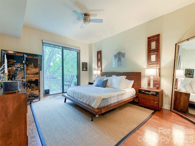701 Royal Court 306, Charlotte, NC 28202
