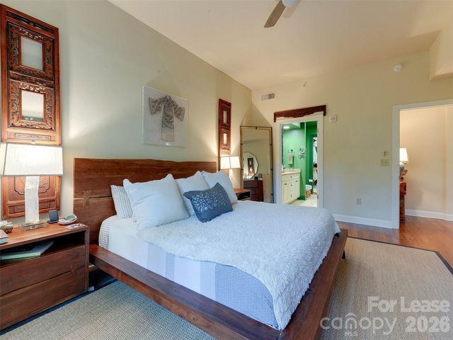 701 Royal Court 306, Charlotte, NC 28202