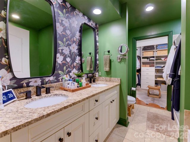 701 Royal Court 306, Charlotte, NC 28202
