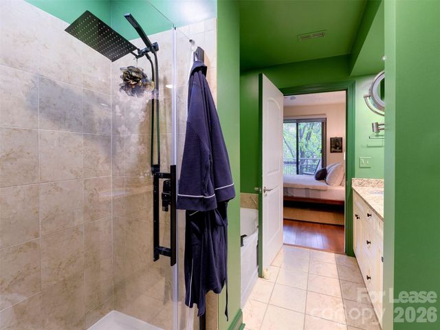 701 Royal Court 306, Charlotte, NC 28202
