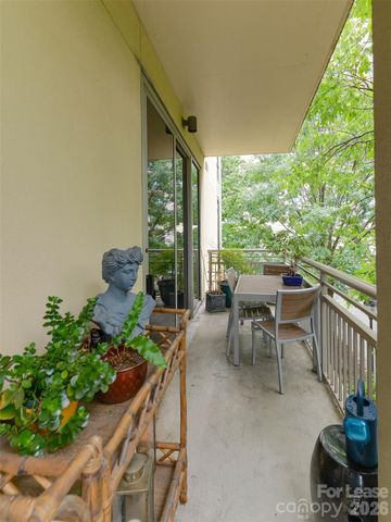 701 Royal Court 306, Charlotte, NC 28202