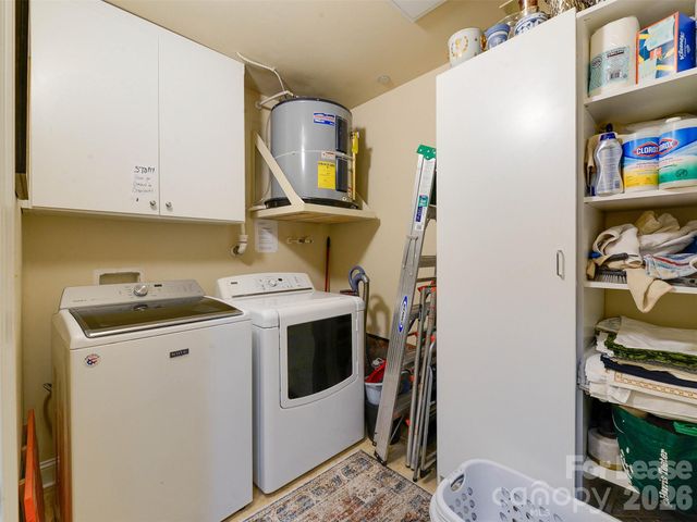 701 Royal Court 306, Charlotte, NC 28202